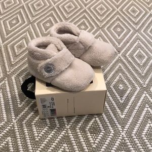 UGG Shoes - Infant ugg bixbee slipper UGG Shoes - Infant ugg bixbee slipper